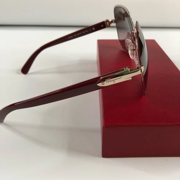 Salvatore Ferragamo Authentic Women’s Bordeaux Oversized Sunglasses ~ Brand New! - Picture 7 of 9